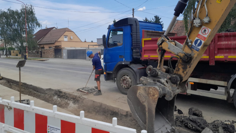 Výstavba IS / Rekonštrukcia verejného vodovodu na ulici Špačinsk